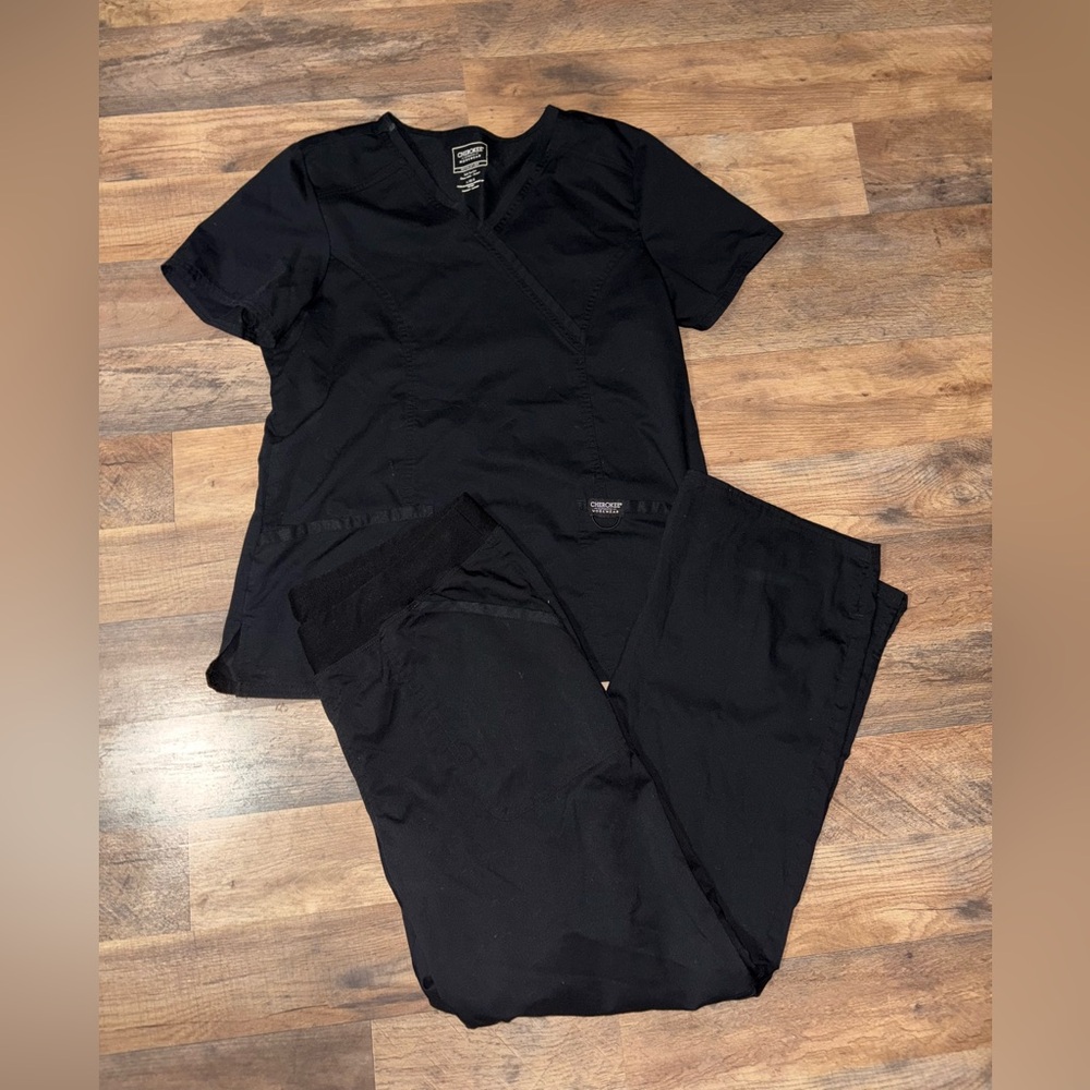 Large Cherokee Scrubs
